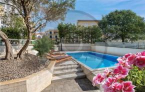 Amazing Apartment In Srima With Wifi